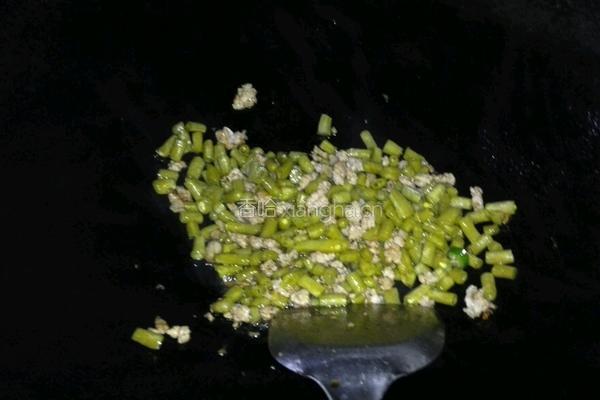 酸豆角炒肉的做法图解4