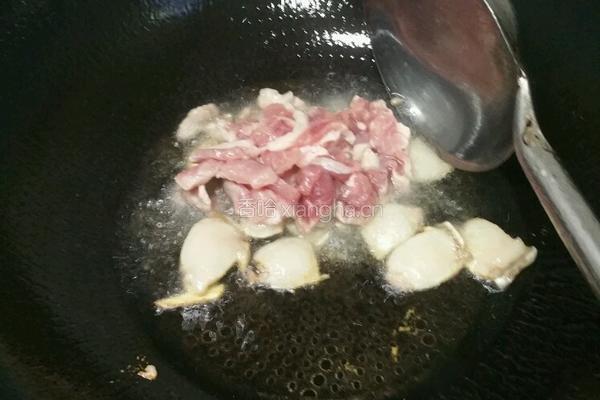 杏鲍菇炒肉的做法图解3
