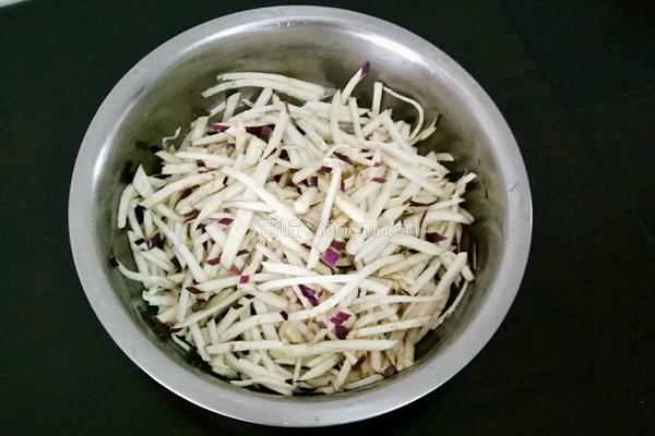 豆角鸡蛋茄子包的做法图解5