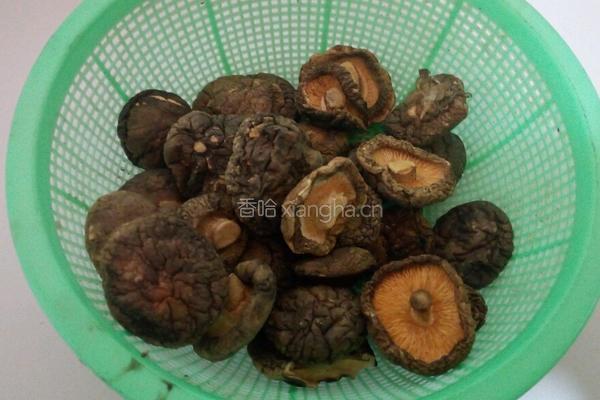 香菇肉片(家常菜)的做法图解1