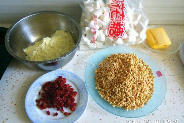 蔓越莓花生牛轧糖的做法图解1