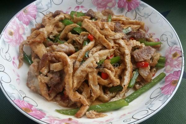 家常油豆腐炒肉的做法图解6