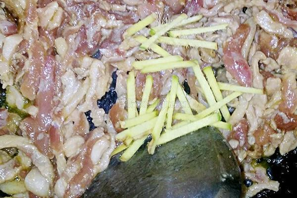 洋葱青椒肉丝的做法图解5