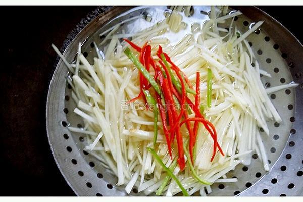 酸辣土豆丝的做法图解5