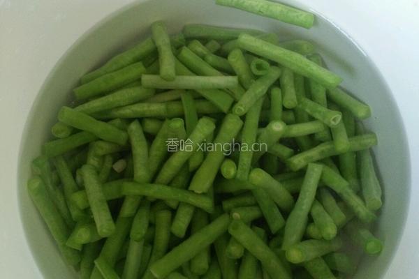 素炒香干豆角的做法图解3