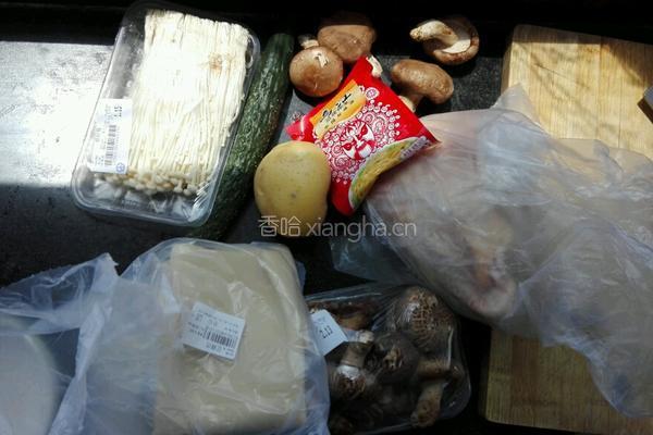 鸡汤土豆粉~小吃的做法图解1