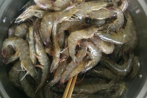 爆炒海虾的做法图解1