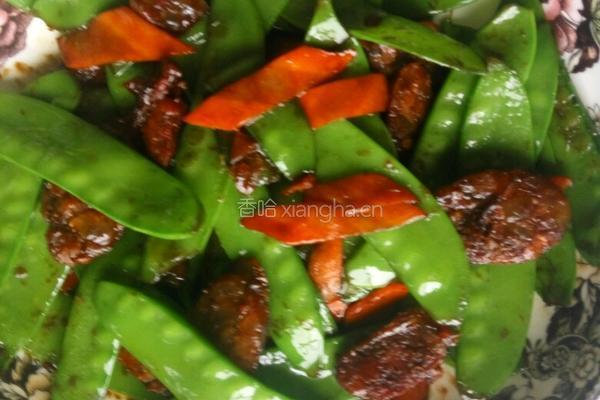 荷兰豆炒腊肠的做法图解5