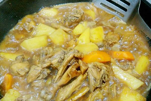 土豆炖鸡块的做法图解11