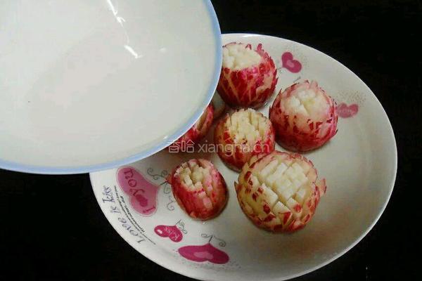 糖醋萝卜花的做法图解6