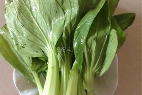 菜汁煎饼的做法图解1
