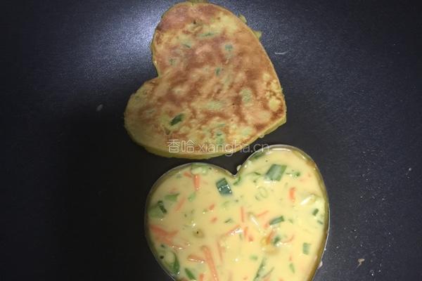 黄瓜胡萝卜鸡蛋饼的做法图解3