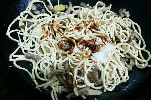 芹菜炒千丝的做法图解5