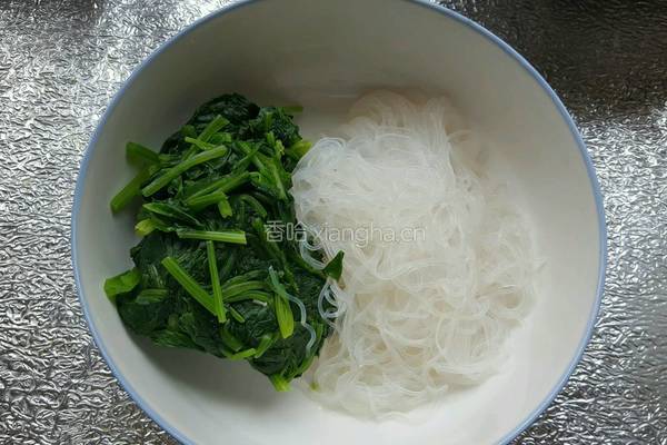 凉拌菠菜的做法图解8