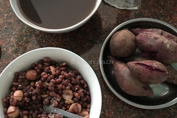 牛奶红豆莲子西米露的做法图解2