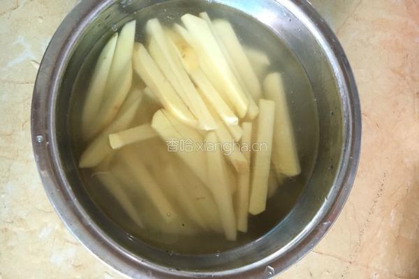 油炸土豆的做法图解2