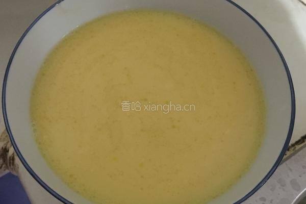 怎样做出嫩滑的蒸蛋的做法图解1