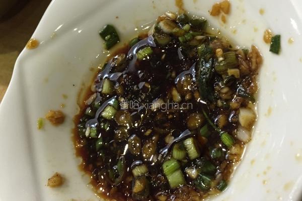 白灼墨鱼的做法图解2