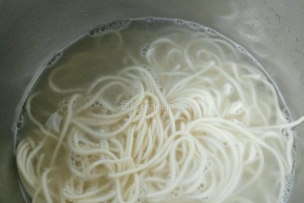 羊肉臊子面～面食的做法图解9