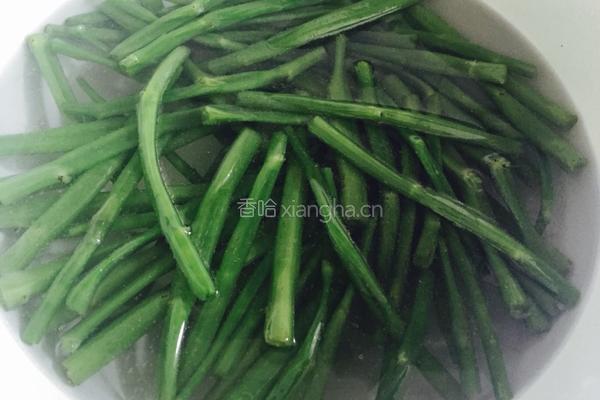 油泼空心菜的做法图解3