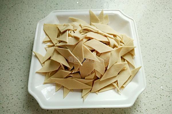 小炒豆腐皮的做法图解4