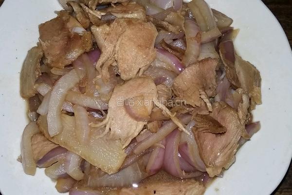 洋葱炒腌肉的做法图解5