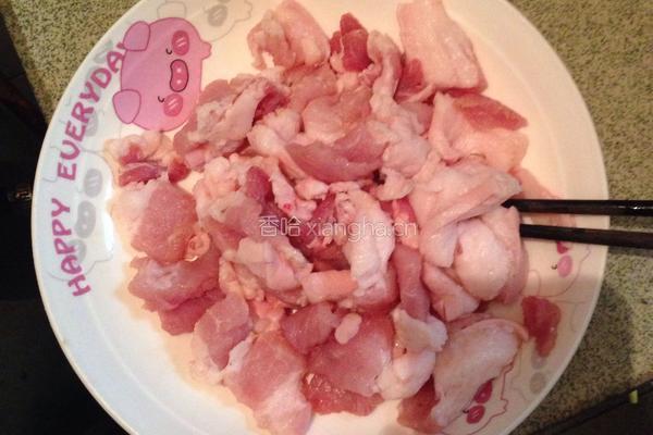 土豆片炒瘦肉的做法图解2