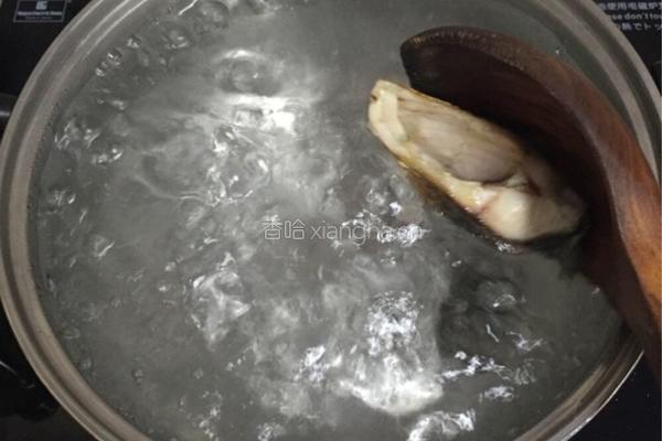 鲫鱼豆腐汤的做法图解4