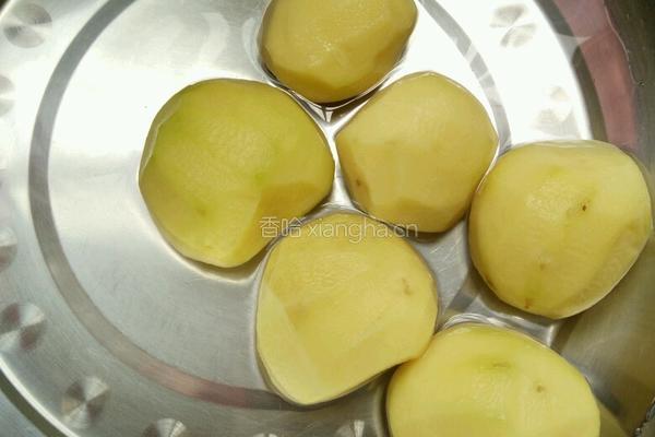 西红柿土豆汤的做法图解1