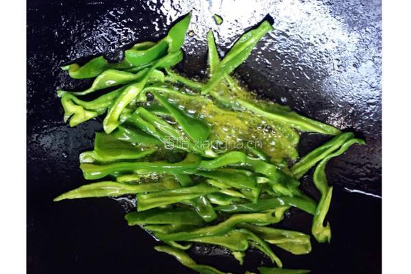 青椒茄子的做法图解6