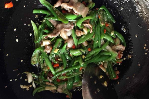 青椒炒肉的做法图解7