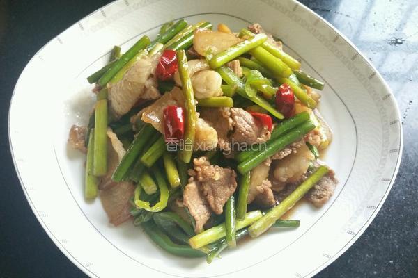 蒜苗炒肉的做法图解3