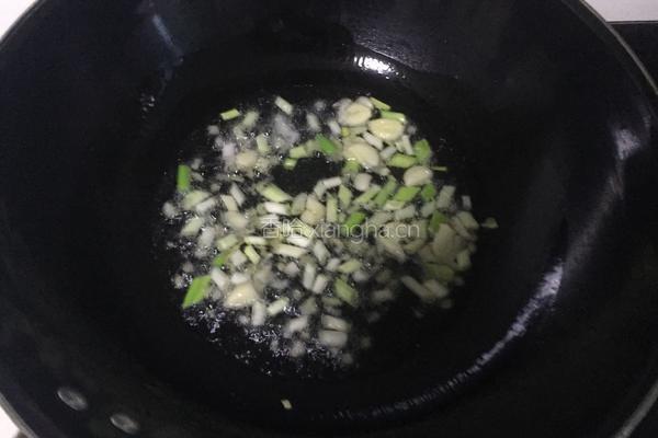 豆瓣小黄鱼的做法图解3