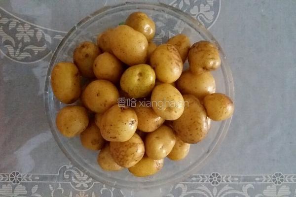 香辣烤土豆的做法图解1