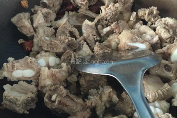 土豆烧排骨的做法图解5