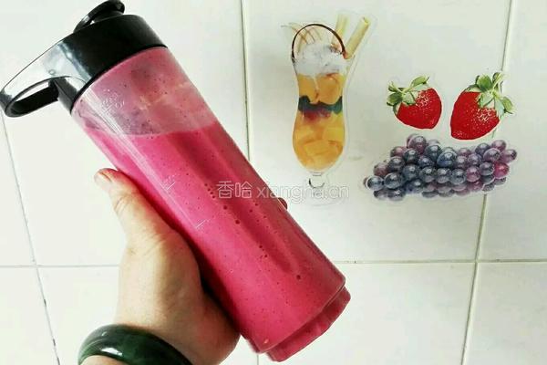 红心火龙果芒果汁的做法图解7