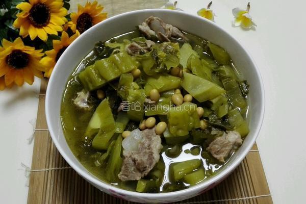 酸菜苦瓜排骨汤的做法图解5