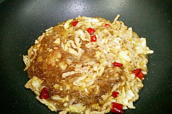 泡菜苕粉炒肉丝的做法图解8