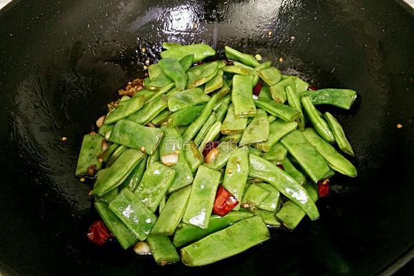 香辣四季豆的做法图解6