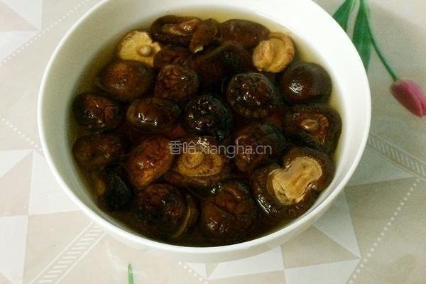 土豆烧鸡块的做法图解1