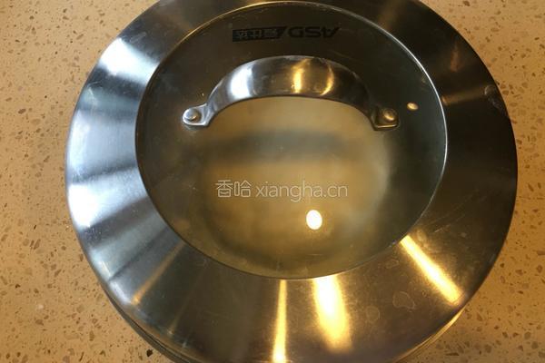 猪肉茴香蒸饺的做法图解1