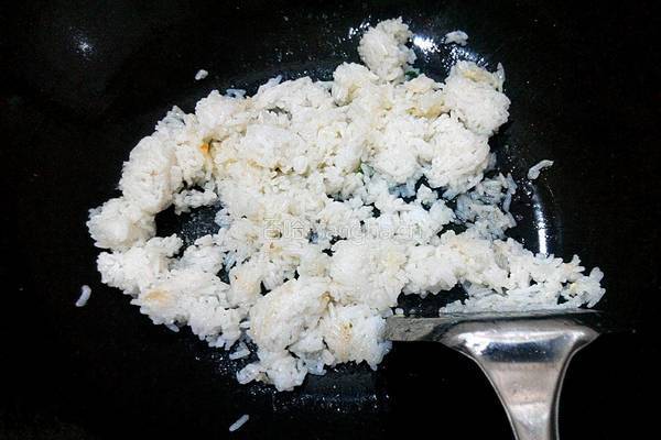 什锦炒饭的做法图解6