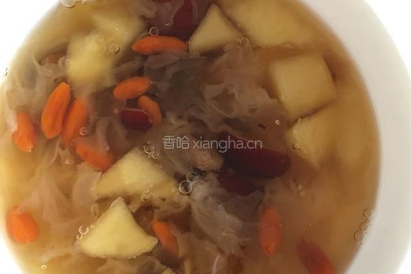 银耳红枣汤