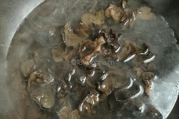 呛拌圆白菜的做法图解3