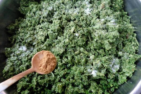 韭菜山野菜(青广东)馅饼的做法图解13
