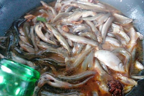 酱炖泥鳅的做法图解8