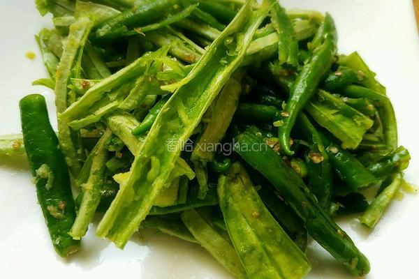豇豆压青椒的做法图解4