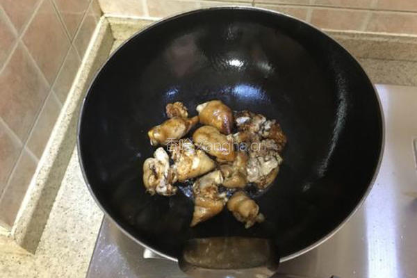黄豆焖猪蹄的做法图解5