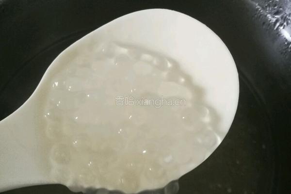 西瓜牛奶西米露的做法图解2