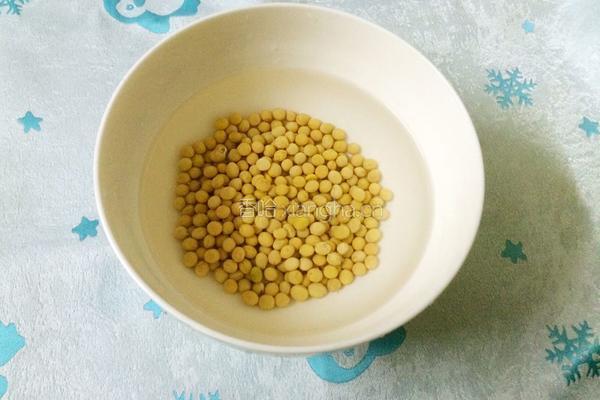 红枣燕麦豆浆的做法图解1